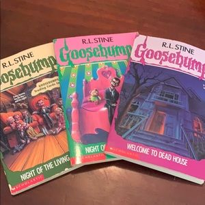 3 Goosebump books